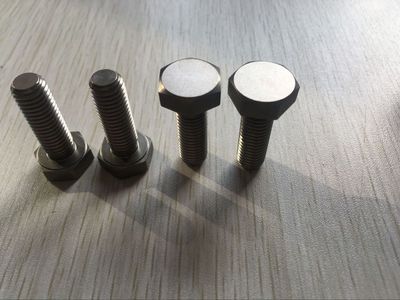 钛螺丝